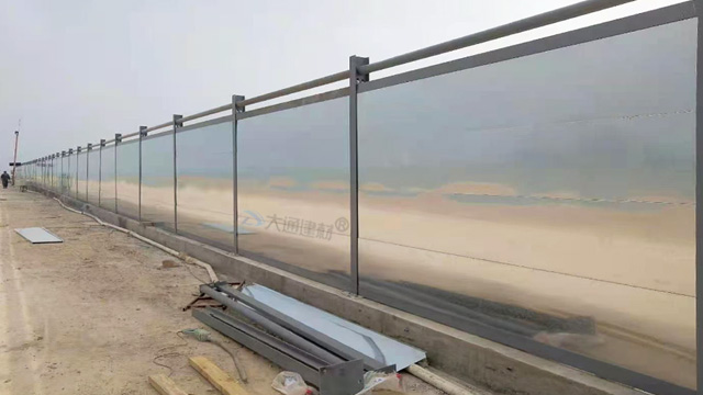 鍍鋅鋼板圍擋-裝配式圍擋c款-工地建筑圍擋-A/B/C類圍擋-深圳市大通建材有限公司鋼圍擋生產(chǎn)定制廠家