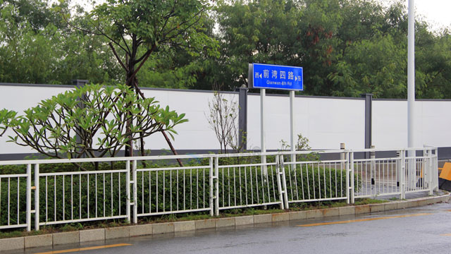 A類鋼結(jié)構(gòu)圍擋全龍骨款-深圳城市建設(shè)項(xiàng)目前海工程-A/B/C類圍擋-深圳市大通建材有限公司鋼圍擋生產(chǎn)定制廠家