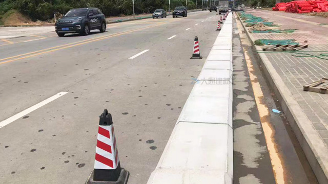 預制圍擋基礎-深圳鋼圍擋基礎施工案例<