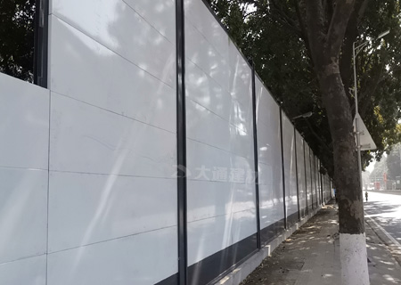 A類烤漆鋼圍擋-深圳標(biāo)準(zhǔn)定制款工程案例-A/B/C類圍擋-深圳市大通建材有限公司鋼圍擋生產(chǎn)定制廠家